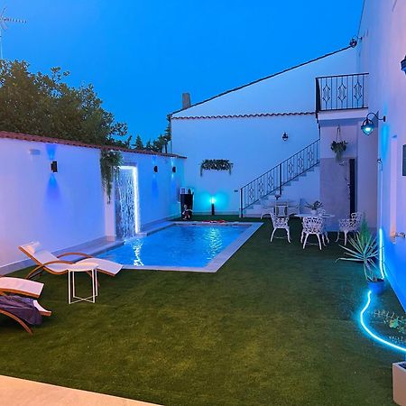 Hotel Boutique Iulia 5 Estrellas Medina de las Torres 外观 照片