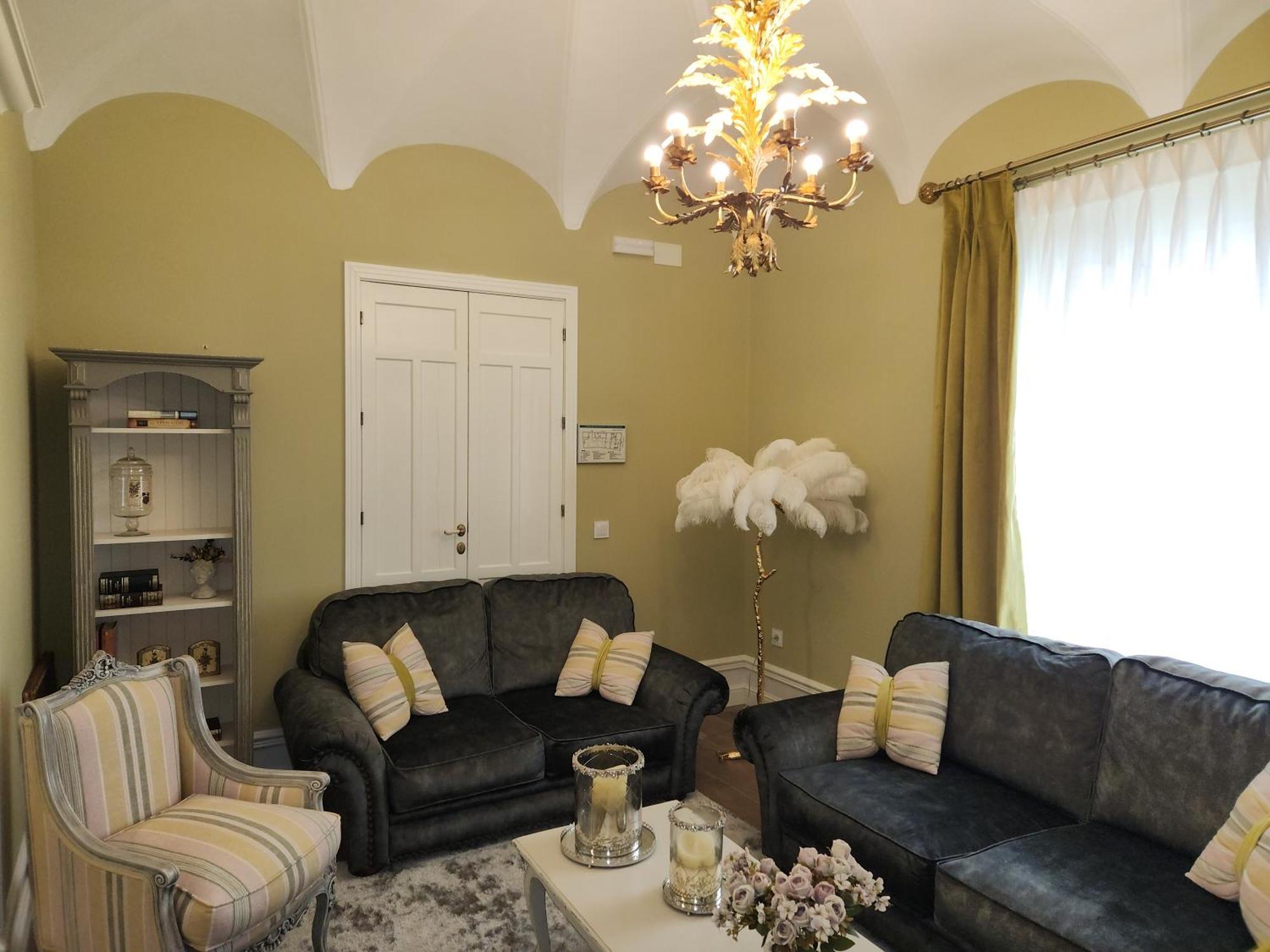 Hotel Boutique Iulia 5 Estrellas Medina de las Torres 外观 照片